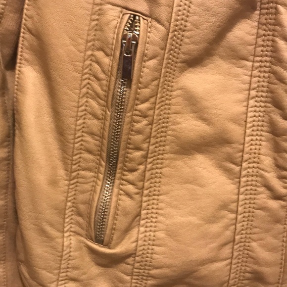 Cream jacket - Picture 2 of 4